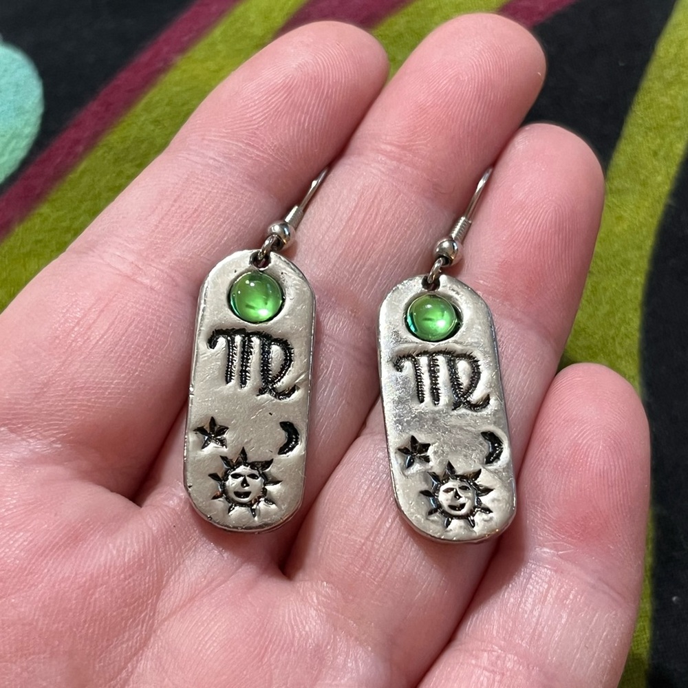 Vintage Y2K Zodiac Whimsigoth Virgo Celestial Silver Tone Metal Pierced Earrings
